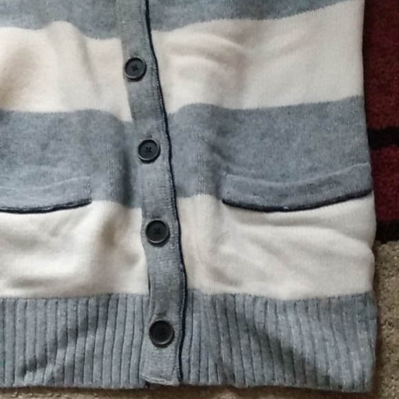 Tommy Hilfiger Sweater - Picture 8 of 13